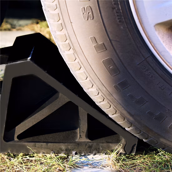 2kg 3kg 6kg Rubber Wheel Chocks for Cars and Truck Rubber Stopper