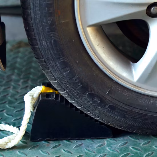 2kg 3kg 6kg Rubber Wheel Chocks for Cars and Truck Rubber Stopper